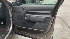 Land Rover Discovery 3.0 D300 Dynamic SE 5dr Auto Diesel Station Wagon